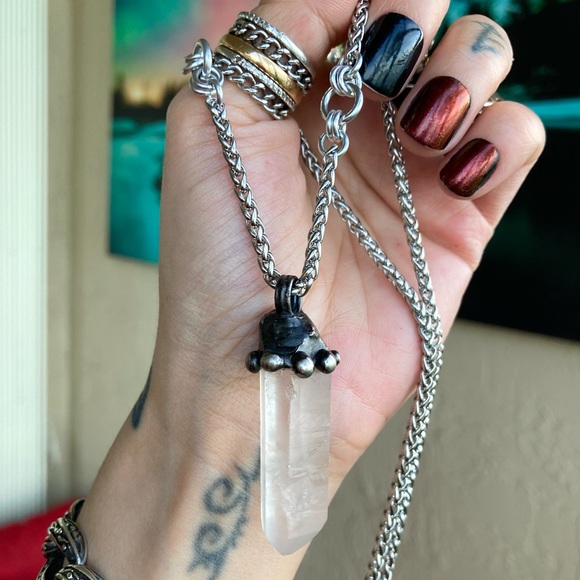 Natural raw clear crystal quartz gemstone boho goth stone charm steel necklace - Picture 12 of 16